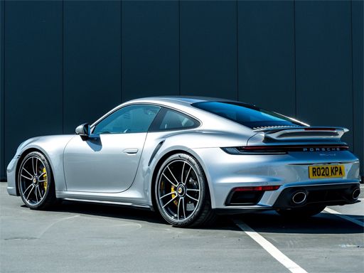 UK Porsche 911 Turbo S Slide - browser game screenshot