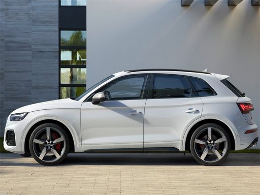 Audi SQ5 TDI Slide - browser game screenshot