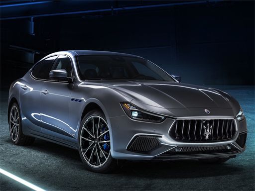 Maserati Ghibli Hybrid Slide - browser game screenshot