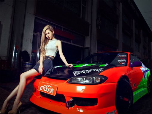 Girls and Cars Slide - browser game screenshot