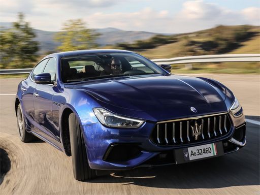 Maserati Ghibli Hybrid Puzzle - browser game screenshot