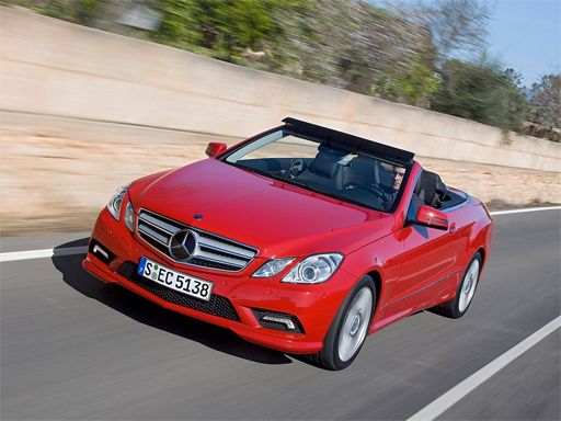 Benz E-Class Cabriolet Puzzle - browser game screenshot