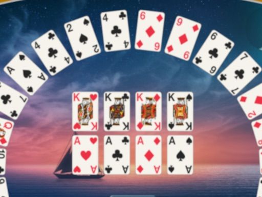 Crescent Solitaire - browser game screenshot